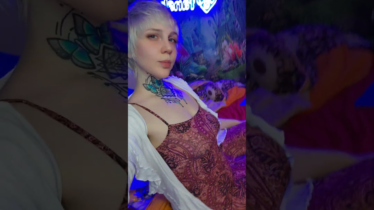 im live BTW ^-^ #blonde #streamer #femboy #alt #tatted