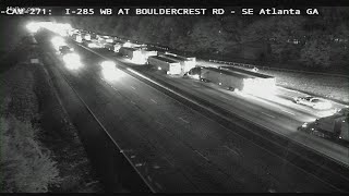All lanes shut down following fatal wreck on I-285 SB at Flat Shoals