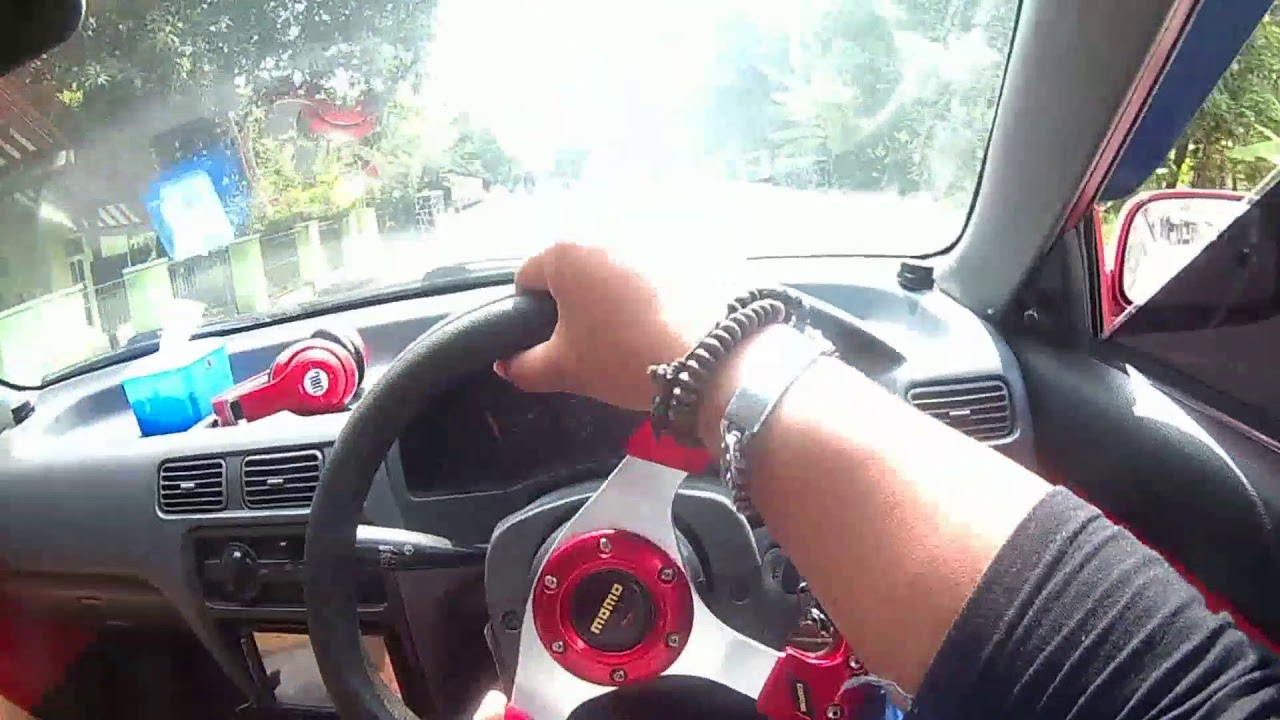 TEST DRIVE TOYOTA SOLUNA - YouTube