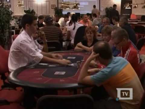 Video: Ar Galima Užsidirbti Pinigų žaidžiant Internetinį Pokerį