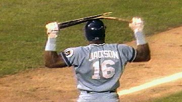 Bo Jackson BREAKS bat over his helmet!