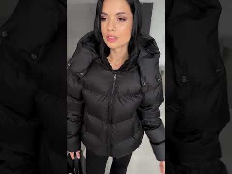 Молодіжний чорний короткий брендовий актуальний теплий зимовий пуфер пуховик. Чорний короткий пуховик, видео 1