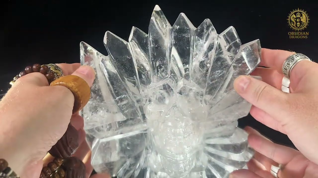 Crâne de Cristal en Cristal de Roche – Couronne de lumière