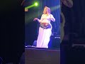 الفنانة الحسنية و المجموعة
