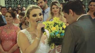 Video thumbnail of "Entrada da noiva Cantando na Igreja - É por você que canto"