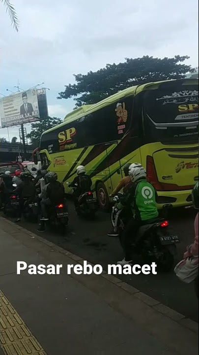 jl pasar rebo macet #shorts