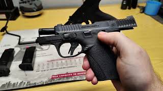 Tabletop: S&W M&P Shield X & Bodyguard 2.0