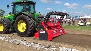 EXPO-CHAMPS 2017 - DÉMONSTRATION BROYEUR DE PIERRES - BUGNOT