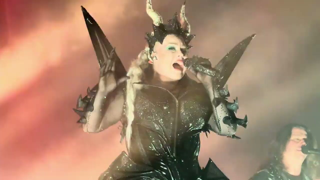 Battle Beast Straight to the Heart (Live in Oslo 2025) | Rockefeller 