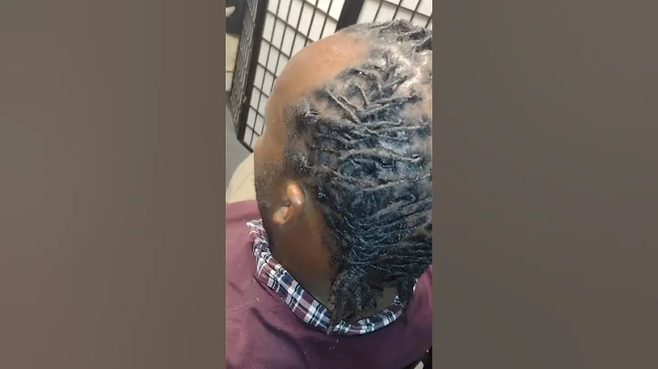 Loc Retwist and Style in Tucson Az text 5208082465 text only