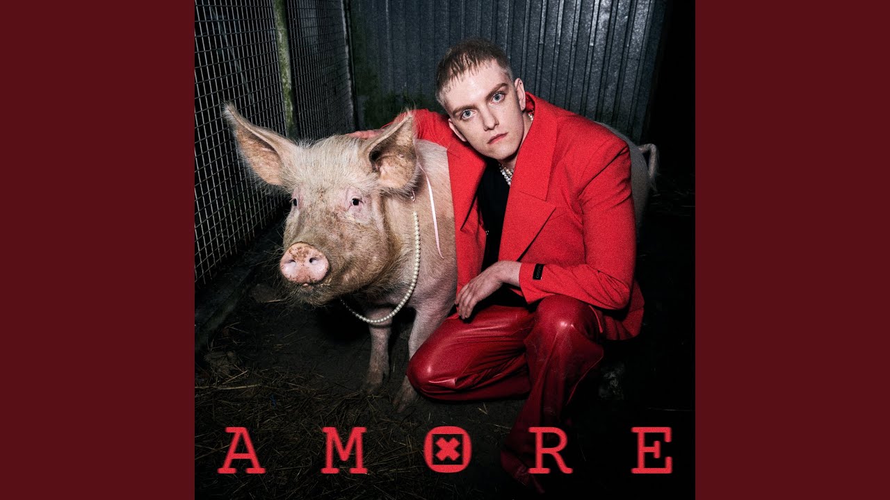 在 YouTube 上觀看「AMORE」 在 YouTube 上觀看「AMORE」