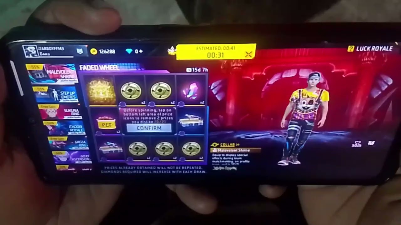 Granny first day play with free fire 🚒 you go to a gym with free download 🙂 to be done ✅👍👍👍