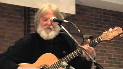 Roger Ellis sings Early Morning Rain