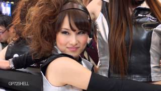 黒革のホットパンツが妙にセクシーすぎるキャンギャルのおねえさん