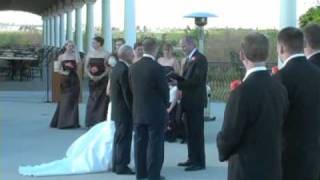 Outdoor Wedding - First Kiss Video