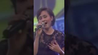 Dian Piesesha - Tak Ingin Sendiri (Video 2008), karya : Pance Pondaag #lagulawas #lagukenangan