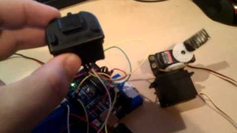 Arduino + wii motion plus + servo = love