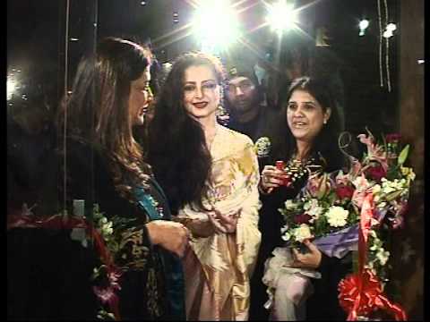 REKHA INAUGRATES AS A  RESTURANT