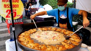 ถูกมาก! ไข่เจียวหอยแมลงภู่ยักษ์ $0.70 และหมูเสียบไม้ $0.20 | อาหารข้างทางของเมืองไทย