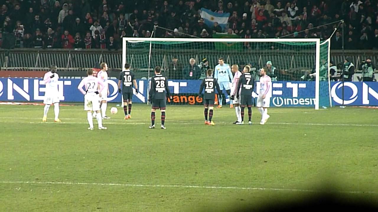 PSG-ETG 04/02/2012. But de Néné 2-1. Tribune Visiteur. HD