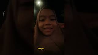 Deneq Bini Mas Zaskia Husen Lagi Di Lobar Menikmati Becak..