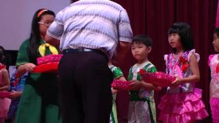 1020615畢業典禮28-頒發健康寶寶獎