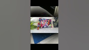 Turning Fabric Scraps Into a Super Cute Clutch Bag
