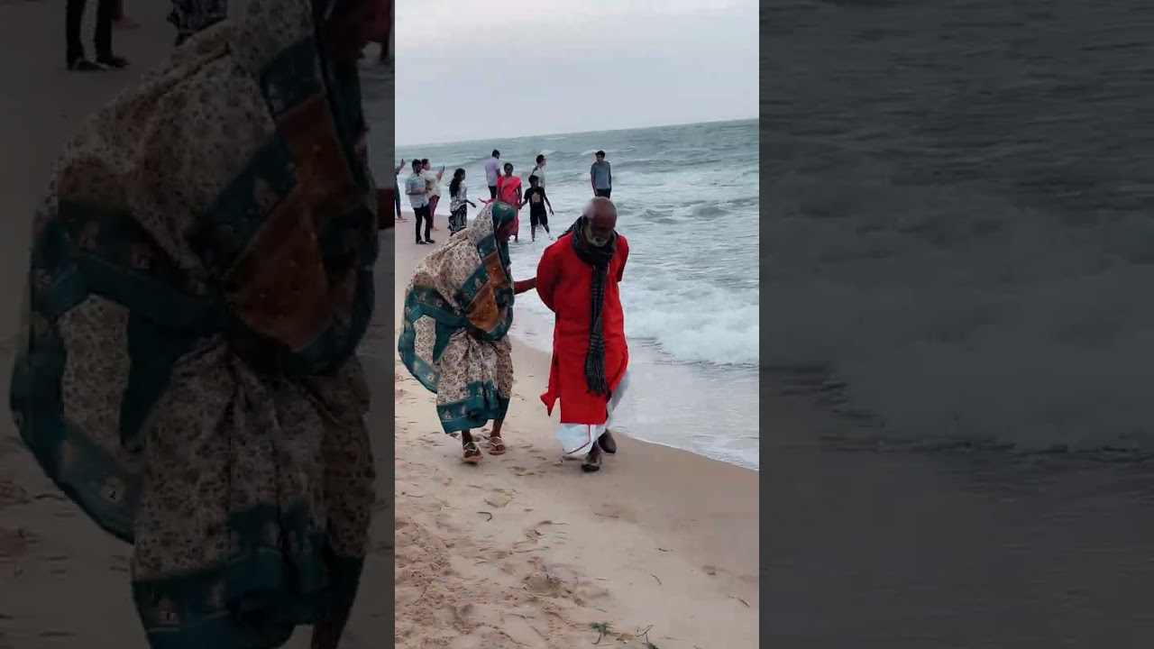 Kanyakumari Beach Adventure: An Old Couple's Journey 