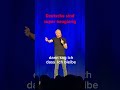 Wegen meinem Akzent kann ich nicht als Spion arbeiten. #humor #shortsyoutube #glück #lachen