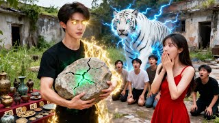 Beggar Buys a Broken Stone at High Price, Mocked—worth $30m! Everyone Kneels in Shock! #movie