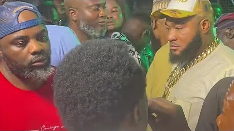 KING SAHEED OSUPA WITH SAMLARY & FRIEND'S ON STAGE LAGOS ISLAND WHITE PARTY 