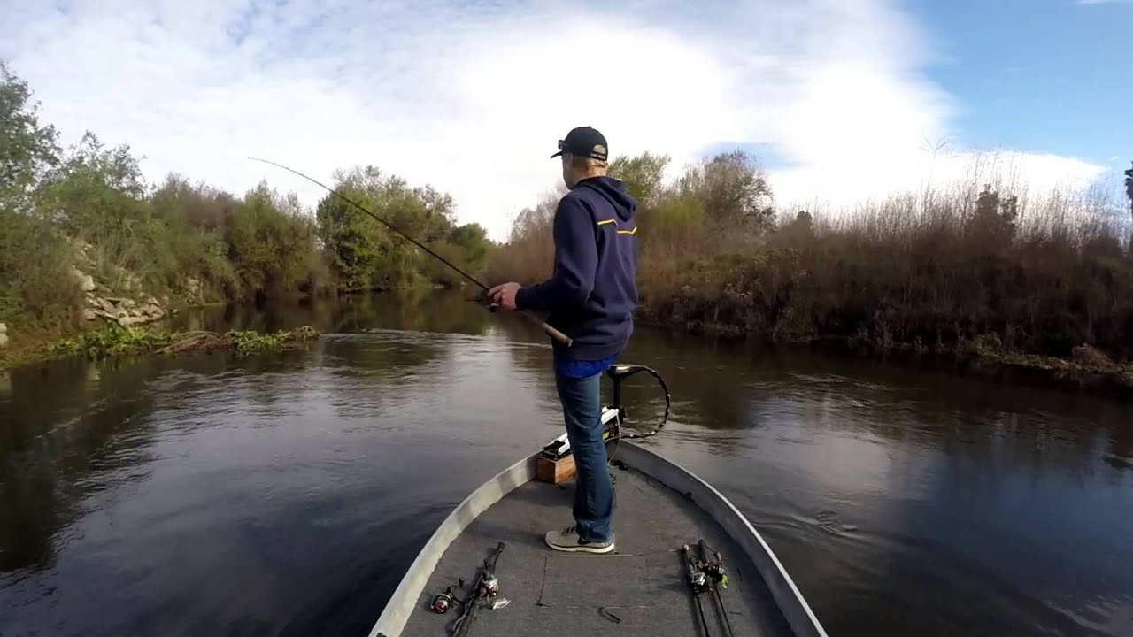 California Spotted Bass Fishing in November - YouTube