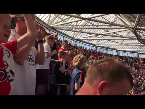 De Kuip hoort dat Ajax geen landskampioen is...
