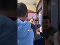 مفاجأة عيد ميلاد المعلم فشلت بطريقة مضحكة