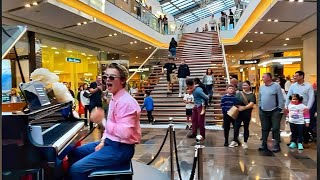 Vibrant crowds return to the mall - Classical Piano Mixture