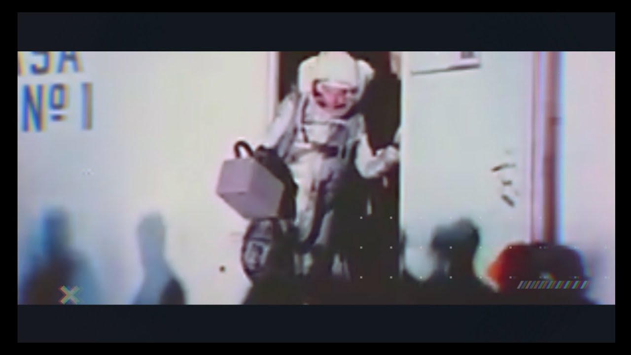 Watch Mark Kloud - Nigh (Moonquake LP EXKURLP001) on YouTube Watch Mark Kloud - Nigh (Moonquake LP EXKURLP001) on YouTube