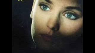 Sinead O'Connor-Nothign Compares to you