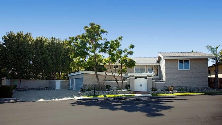 2209 Heather Lane, Newport Beach CA 92660