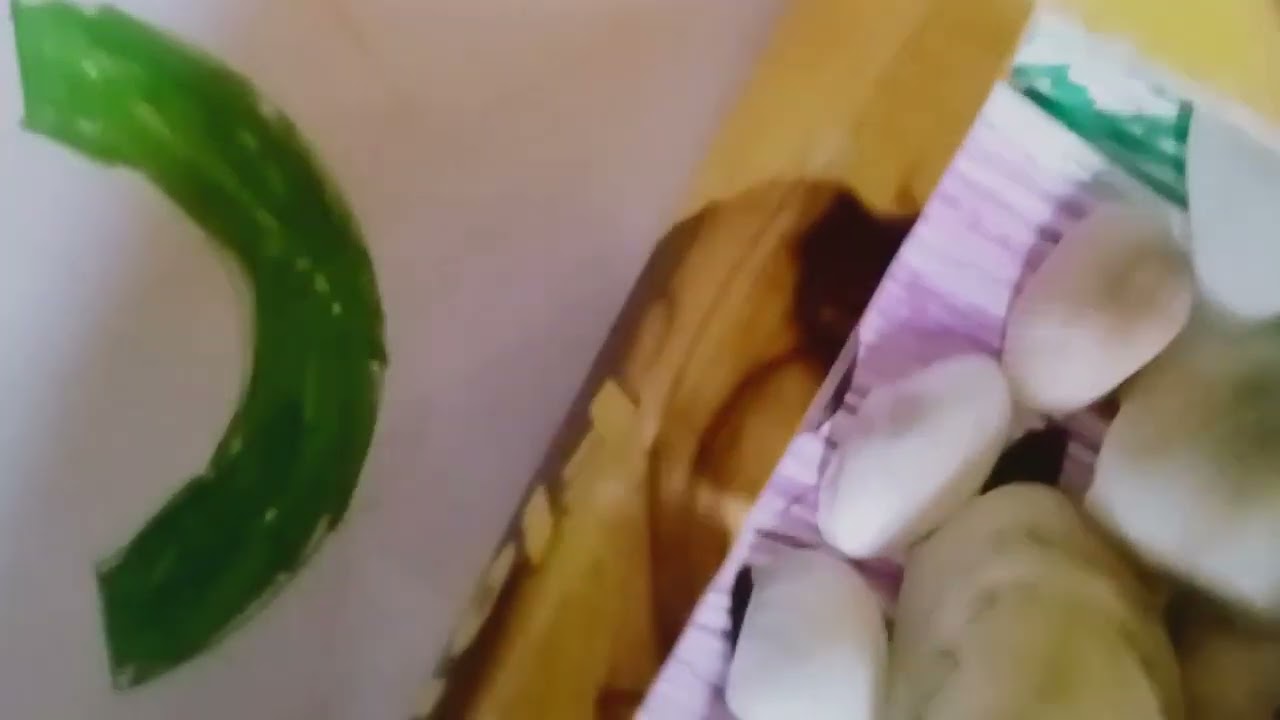 Packing a fake order box 