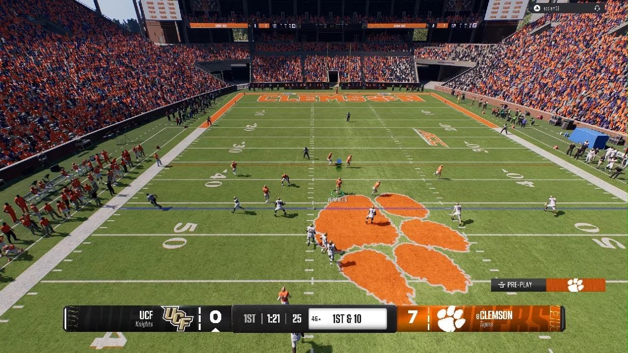 EA SPORTS College Football 25 Gameplay.(while) 26 Loading - YouTube