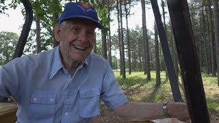 Korean War Veteran David Hill  still serving at 88