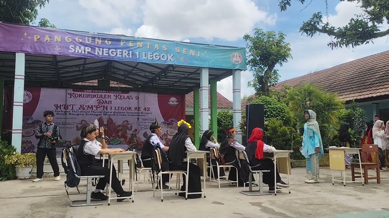 Drama Musikal OSIS SMPN 1 legok HUT ke 42 thn bagian #1