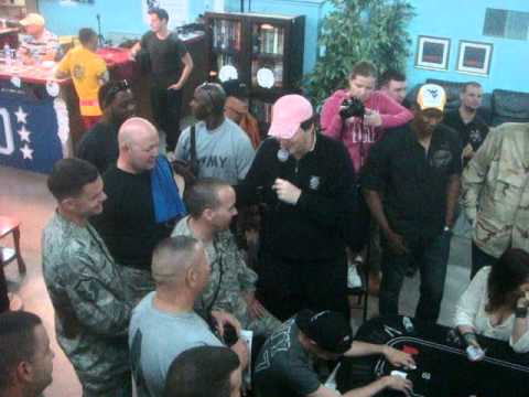 Phil Hellmuth @ the USO doing an impromptu rendition of Kenny Rodger's the Gambler.