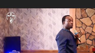 OMUSUMBA RWOMUSHANA AGAMBA NTI TUSABIRE DAKIKA TANO ZOKO: MULEKE AWO OKUSABA ENYO.