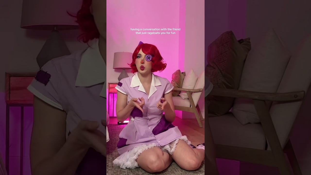 talking to Jax obviously 🙄 #theamazingdigitalcircus #tadc #cosplay #ragatha