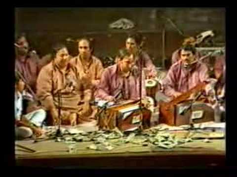 Nusrat Fateh Ali Qawwal - Lajpal Nabi Mere - 2