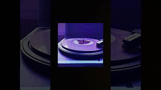 Lovely Peaches - Love Is A Waste Of Time {Sped Up+8D}