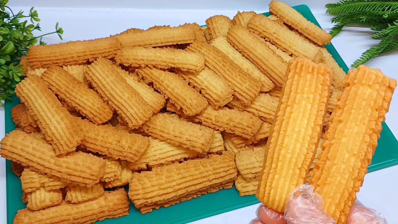 بسكوت العيد في الخلاط❌️بدون ماكينة❌️باسرار وخبرة سنين وب ٣ بيضة هنعمل اتنين كيلو من البسكوت