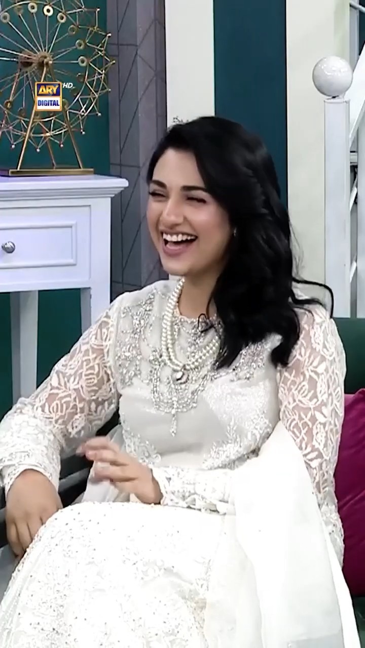 Singer se Shadi karongi ? #sarahkhan #shorts