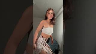 girl: notacryforhelpp (TikTok) // song: NLE Choppa - Slut Me Out